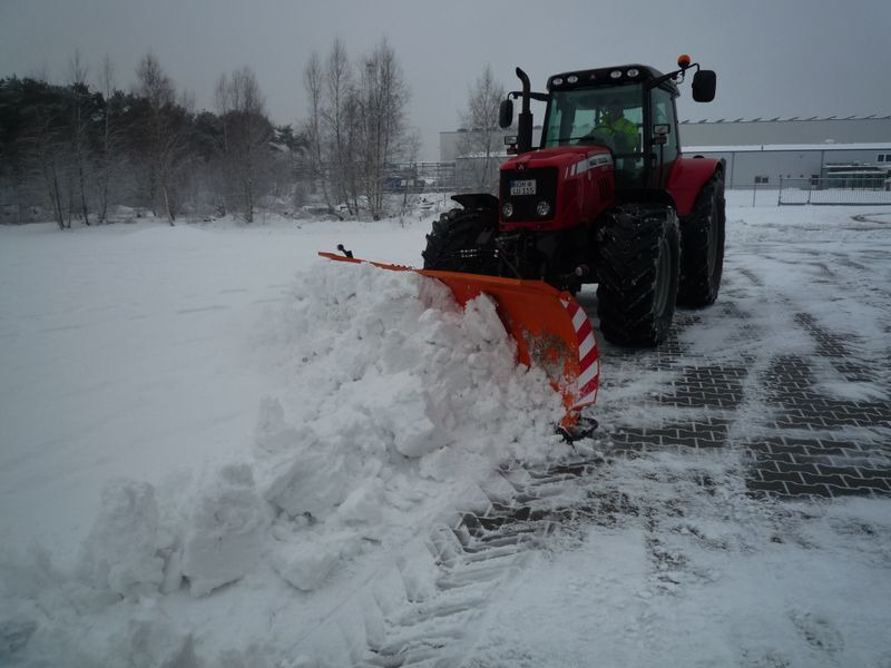Lame à neige pour Engins de chantier neuf Pronar Schnee- und Planierschild PU 2600: photos 8