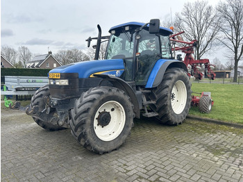 Tracteur agricole NEW HOLLAND TM