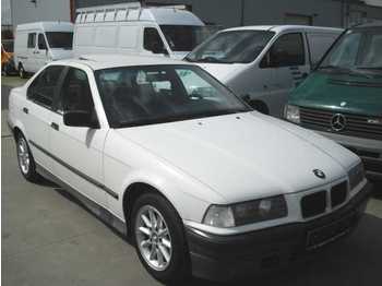 BMW 320i - Voiture