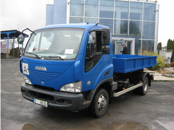  AVIA D100 4x2Abrollkipper - Camion porte-conteneur/ Caisse mobile