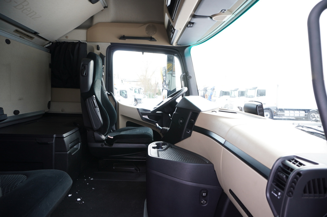 Châssis cabine MERCEDES-BENZ Actros 2542 BDF E6 Standard / 6×2 / Lounge chair: photos 24
