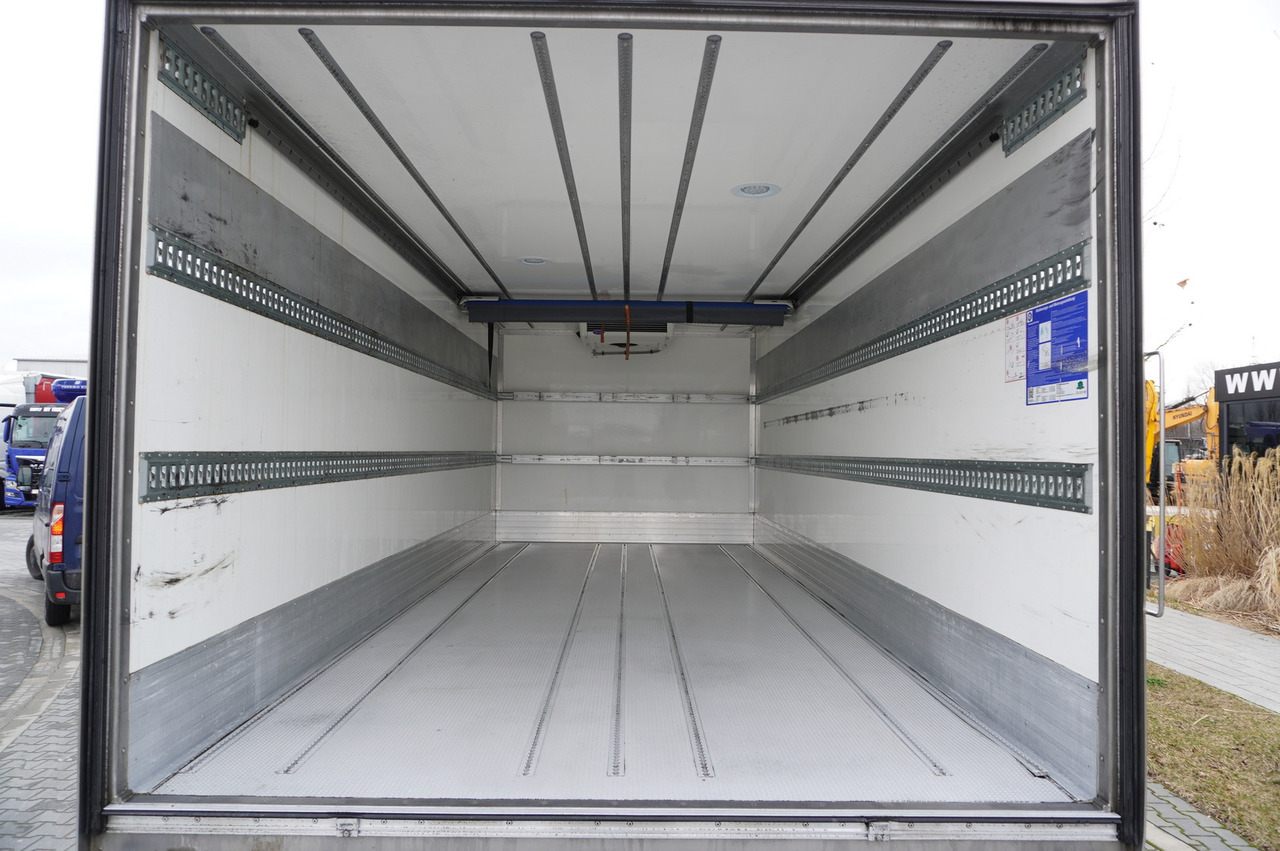 Camion frigorifique MERCEDES-BENZ Atego 823 E6 Refrigerator 15 pallets: photos 17
