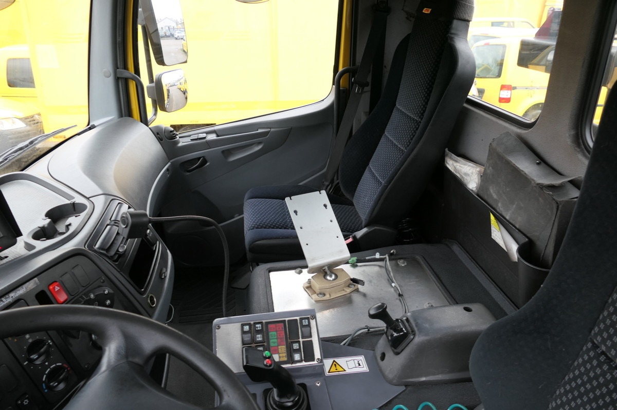 Camion porte-conteneur/ Caisse mobile MERCEDES-BENZ KAMAG WBH 25 Wiesel Sattelkupplung Umsetzfahrz.: photos 12