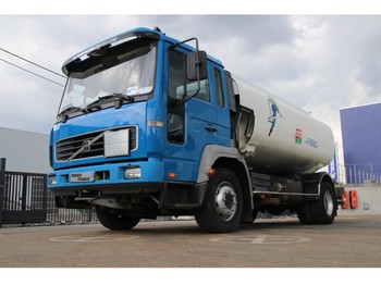 Camion citerne pour transport de carburant Volvo FL 220.15 + MAGYAR 10.000 L ( 4 comp.): photos 1