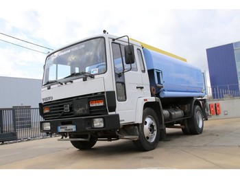 Camion citerne pour transport de carburant Volvo FL 614 + TANK 10.000 L: photos 1