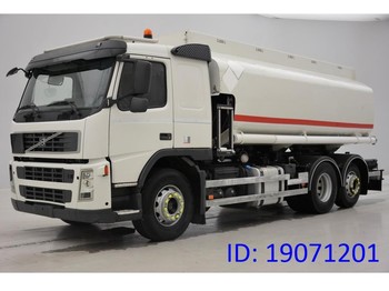 Camion citerne pour transport de carburant Volvo FM 400 - 6x2: photos 1
