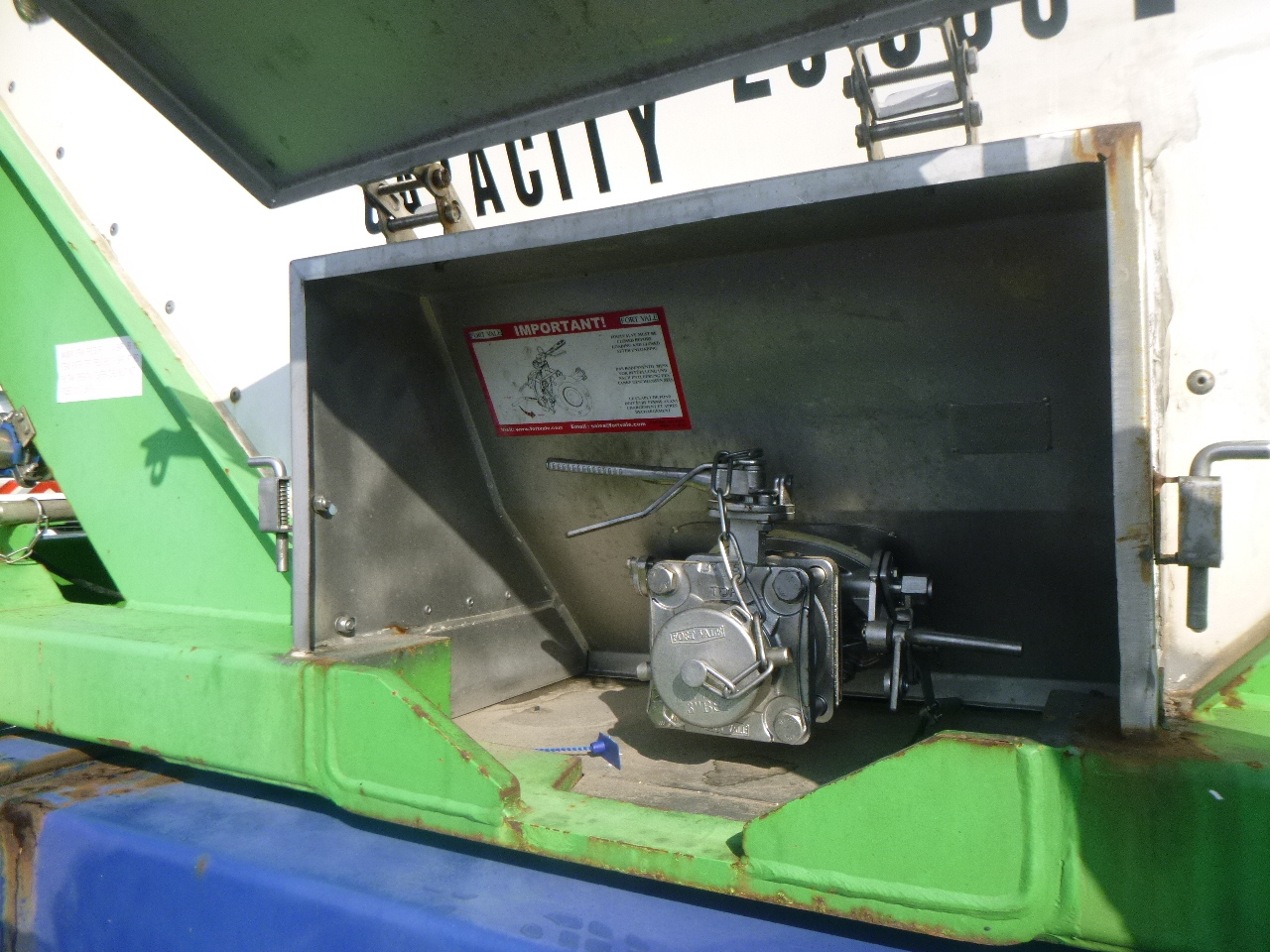 Conteneur citerne, Semi-remorque Danteco Food tank container inox 20 ft / 25 m3 / 1 comp: photos 7