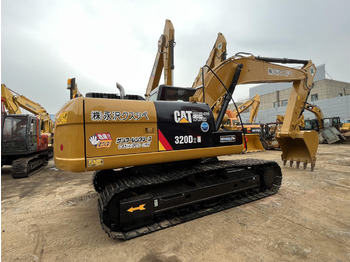 Pelle CATERPILLAR 320D