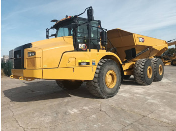 Tombereau articulé CATERPILLAR 740