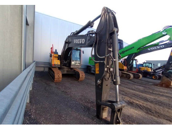 Pelle sur chenille VOLVO EC220E