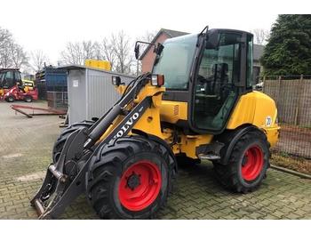 Chargeuse sur pneus Volvo L 25 B