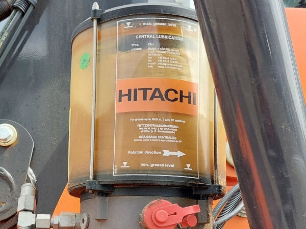 Chargeuse sur pneus Hitachi ZW180PL-6: photos 10