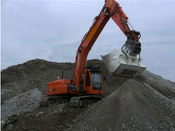 Doosan DX 225 LC - Pelle sur chenille