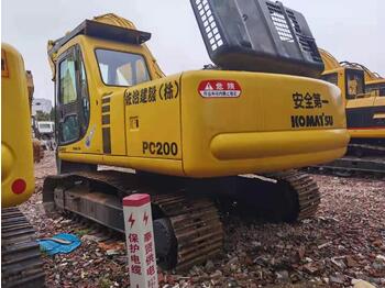 Pelle sur chenille KOMATSU PC200-6