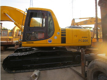 Pelle sur chenille KOMATSU PC200-6