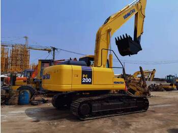 Pelle sur chenille KOMATSU PC200-7