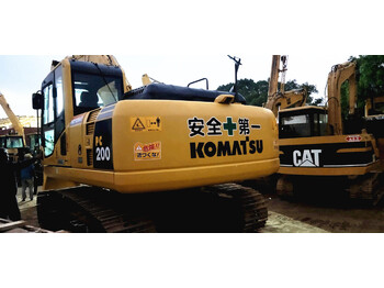 Pelle sur chenille KOMATSU PC200-8