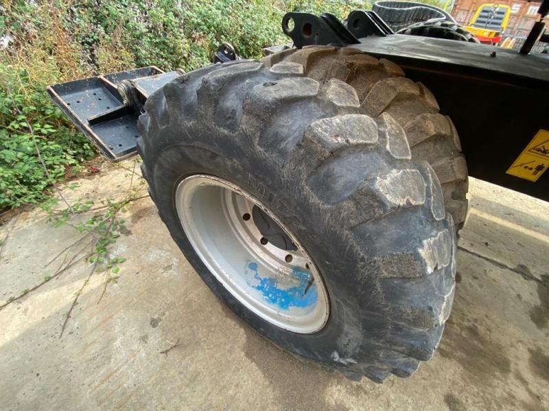 Pelle sur pneus Terex TW 110: photos 11