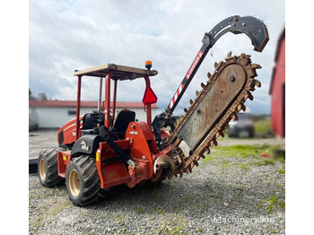 Ditch-Witch RT55 - Trancheuse