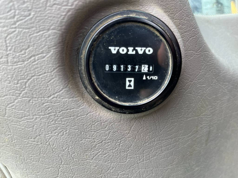 Pelle sur pneus Volvo EW160E: photos 6