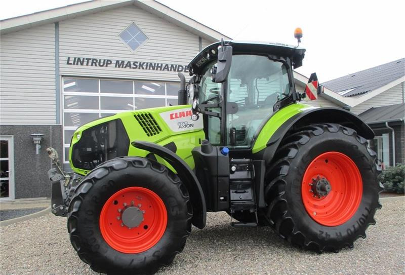 Tracteur agricole CLAAS AXION 870 CMATIC med frontlift og front PTO, GPS: photos 11