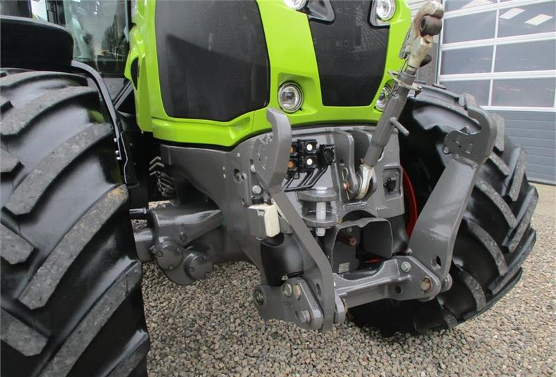 Tracteur agricole CLAAS AXION 870 CMATIC med frontlift og front PTO, GPS: photos 22