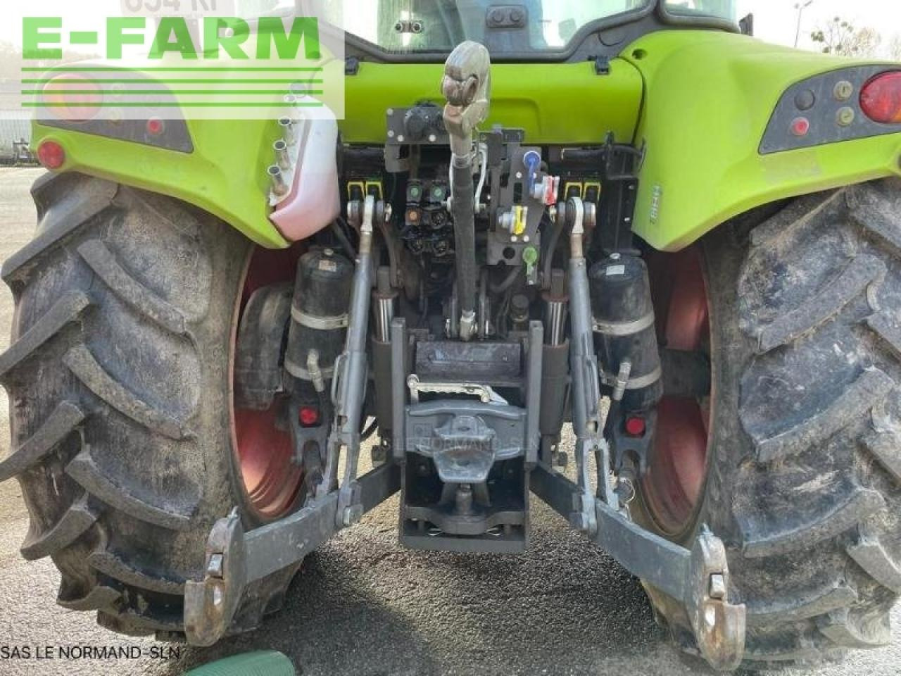 Tracteur agricole CLAAS arion 410: photos 4