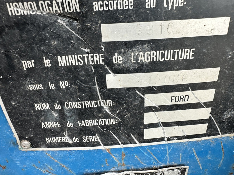 Tracteur agricole Ford 7910: photos 11