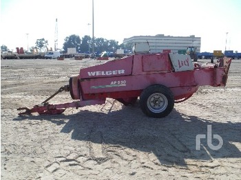 Lely WELGER AP530 - Presse à balles rondes