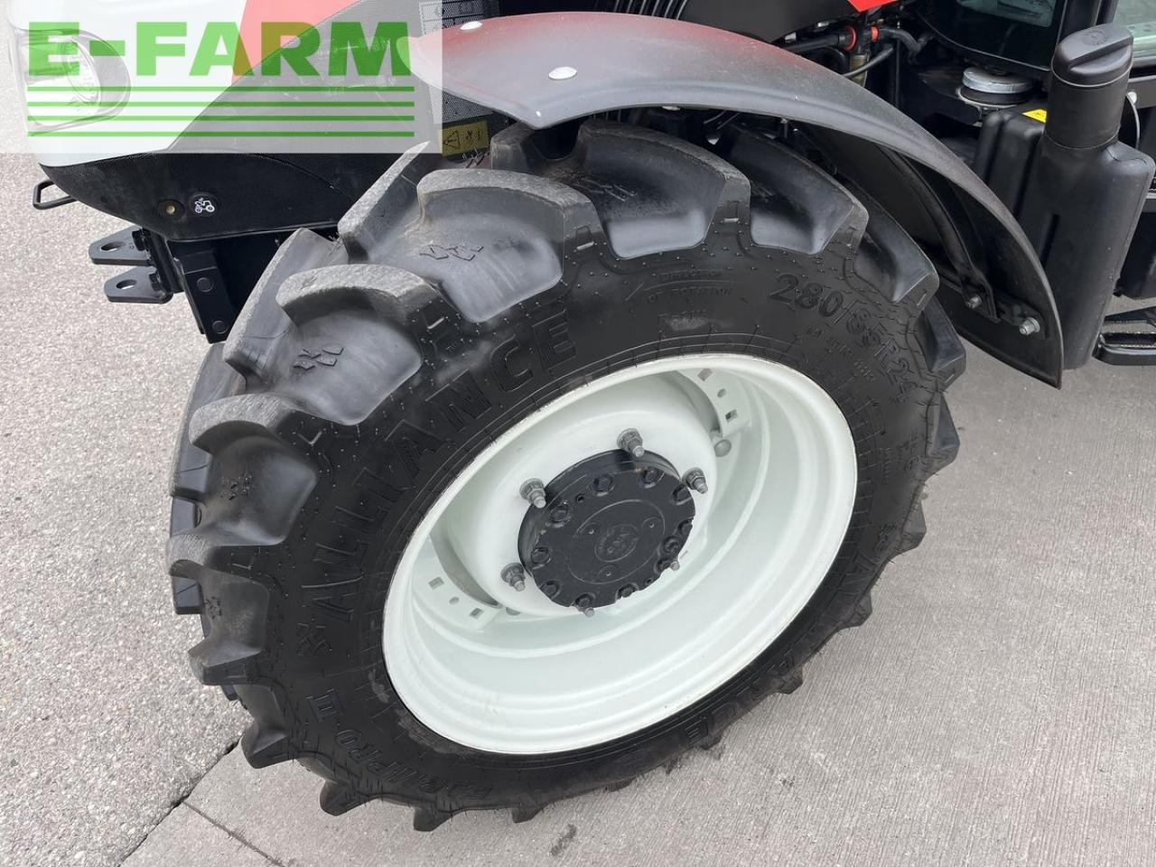 Tracteur agricole Steyr 4065 kompakt s (stage v): photos 2