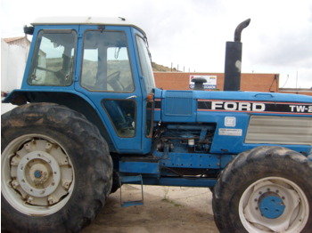 FORD TW 25 - Tracteur agricole