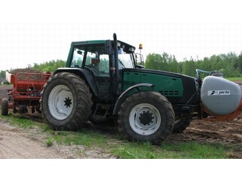 Valtra Valmet 8450-4 - Tracteur agricole