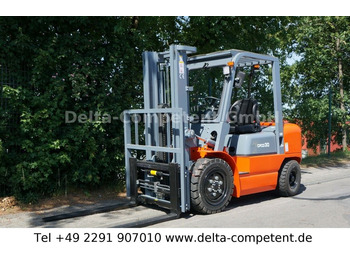 Chariot élévateur diesel 3000 kg CPCD30 Seitenschieber Zinkenverstellung: photos 1
