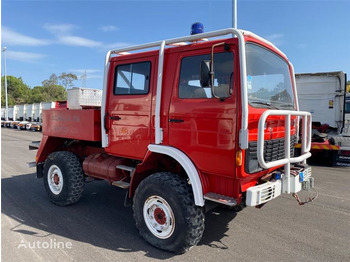 Camion de pompier RENAULT