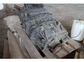 Boîte de vitesse pour Camion MAN ZF 12 AS 2130TD gearbox for MAN truck tractor: photos 3