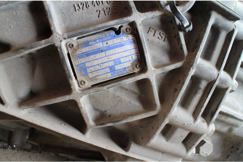 Boîte de vitesse pour Camion MAN ZF 12 AS 2130TD gearbox for MAN truck tractor: photos 6