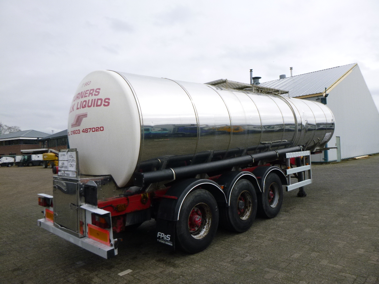 Semi-remorque citerne pour transport de la nourriture Crane Fruehauf Food tank inox 30 m3 / 1 comp: photos 4