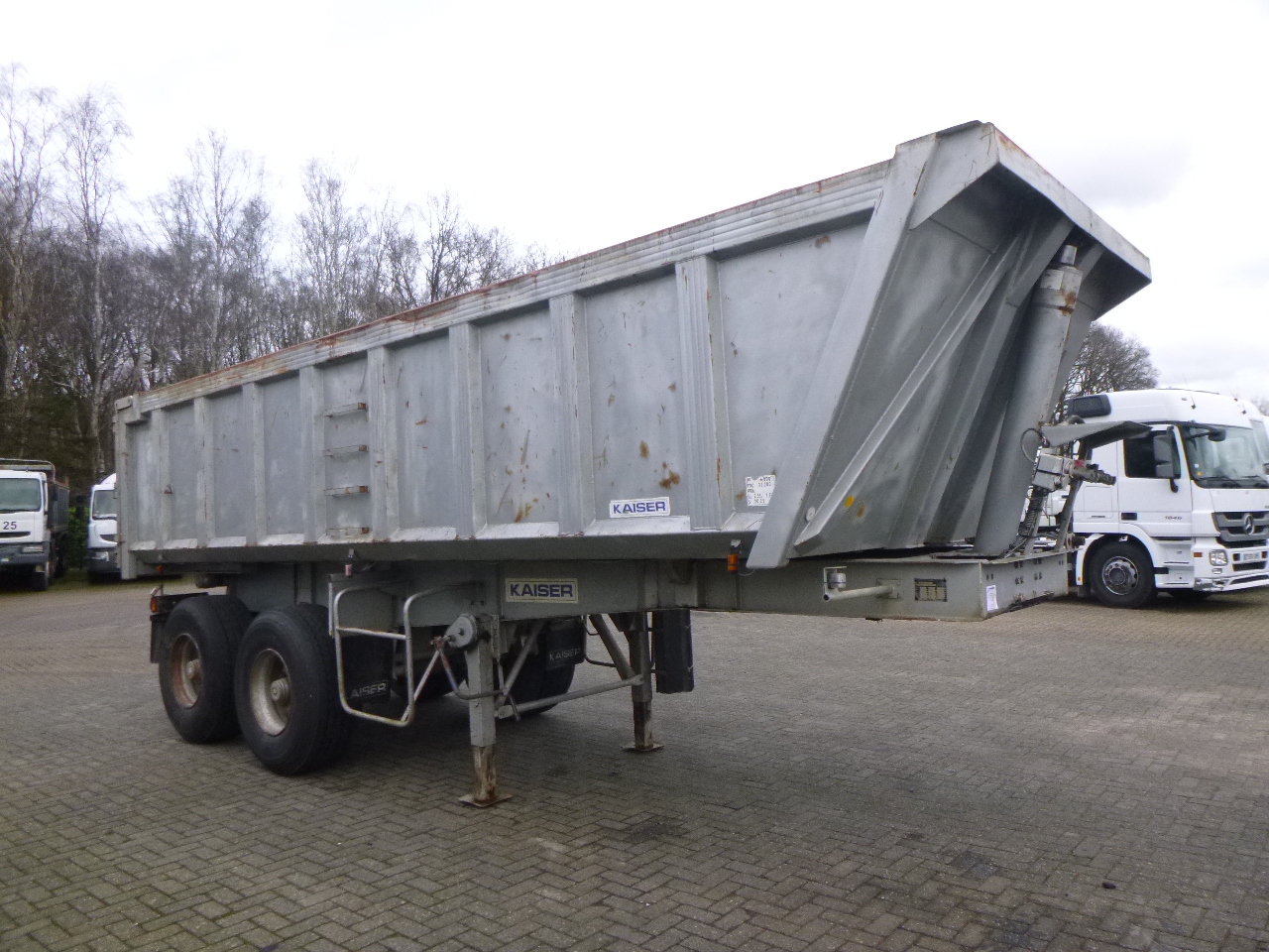 Semi-remorque benne Robuste Kaiser Tipper trailer steel 24 m3 + tarpaulin: photos 2