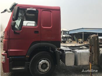 Tracteur routier HOWO 6x4 drive tractor unit truck right hand drive: photos 4