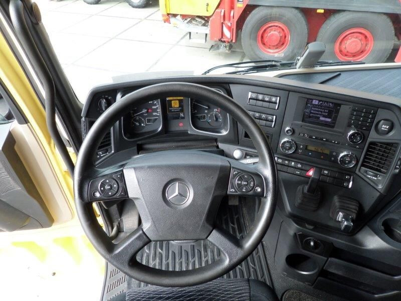 Tracteur routier Mercedes-Benz Actros 3351 6x4: photos 8