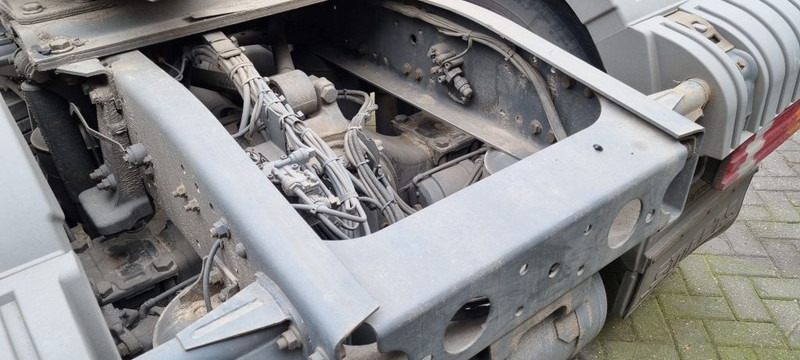 Tracteur routier Mercedes-Benz Atego 1828 Crane.. manuel gearbox: photos 8