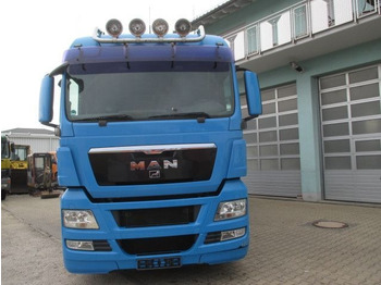 Camion bétaillère MAN TGX 26.440