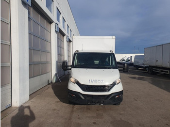 Fourgon utilitaire IVECO Daily 35c16