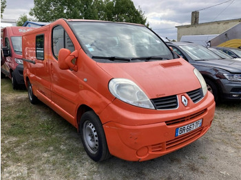 Utilitaire double cabine RENAULT Trafic