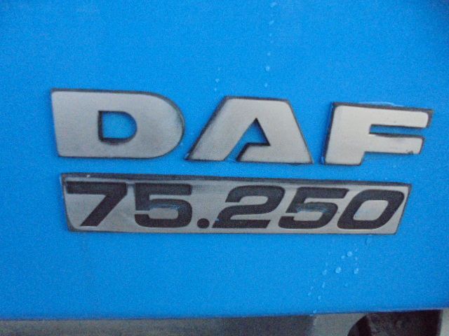Balayeuse de voirie DAF CF 75.250: photos 7