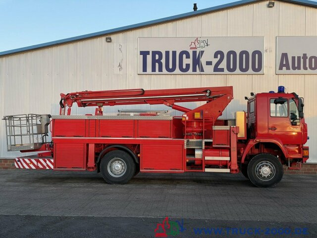 Camion de pompier MAN 18.280 4x4 Feuerwehr 25m Höhe Rettungskorb: photos 10
