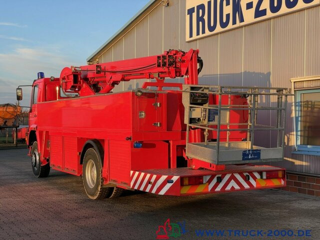 Camion de pompier MAN 18.280 4x4 Feuerwehr 25m Höhe Rettungskorb: photos 11
