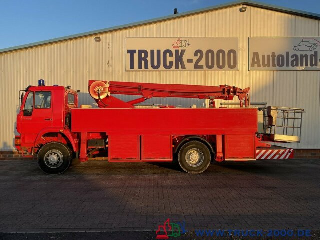 Camion de pompier MAN 18.280 4x4 Feuerwehr 25m Höhe Rettungskorb: photos 9