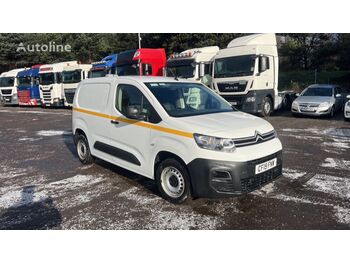 Fourgon utilitaire CITROEN BERLINGO 650 X BLUEHDI 1.6L: photos 1