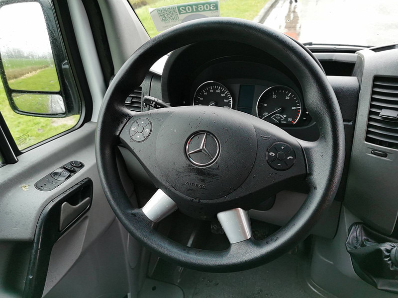 Fourgon utilitaire Mercedes-Benz Sprinter 516 cdi: photos 9